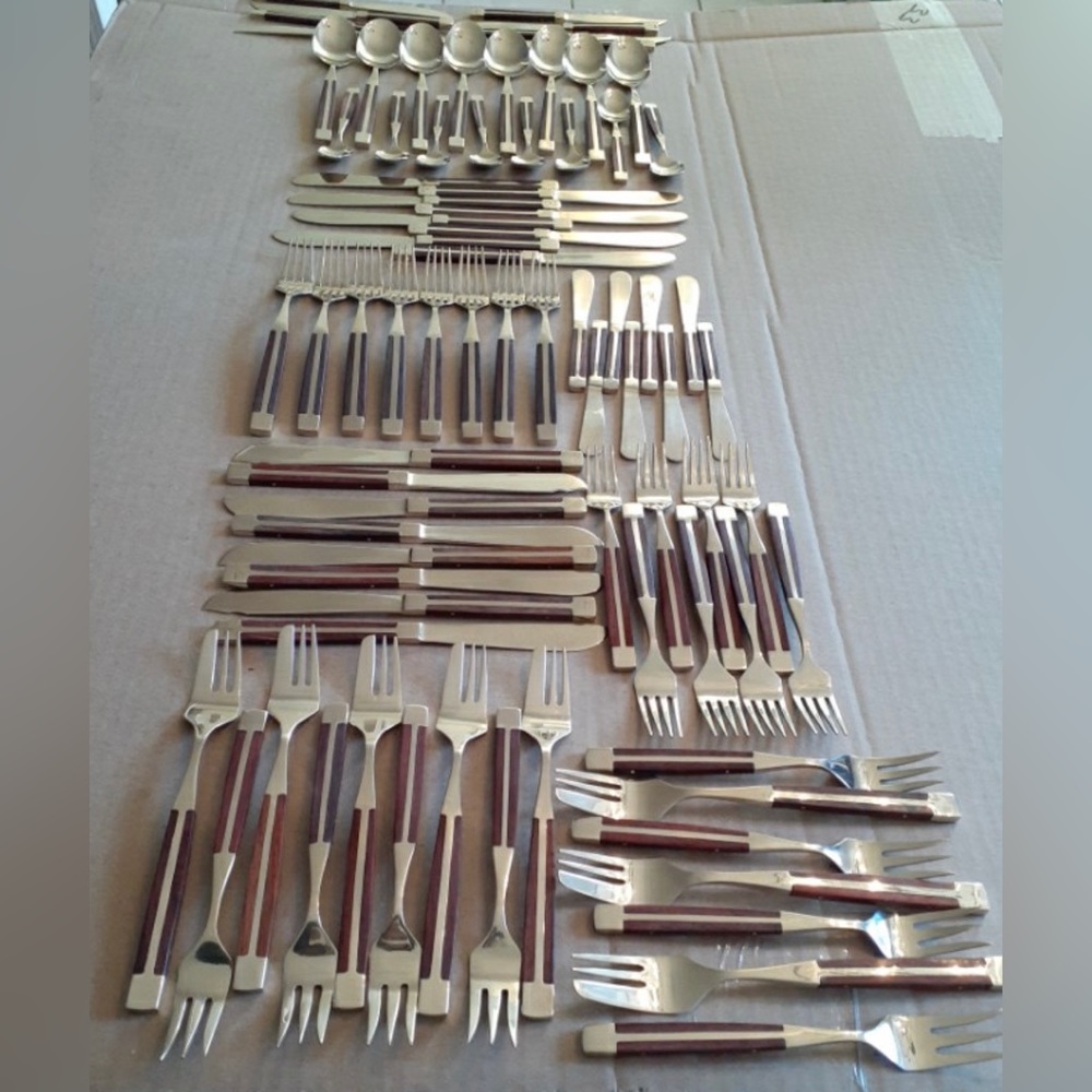 91 PIECE VINTAGE FLATWARE COLLECTION BY JEAN CLAUDE